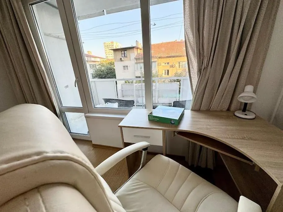 Top Central Apartment Varna
