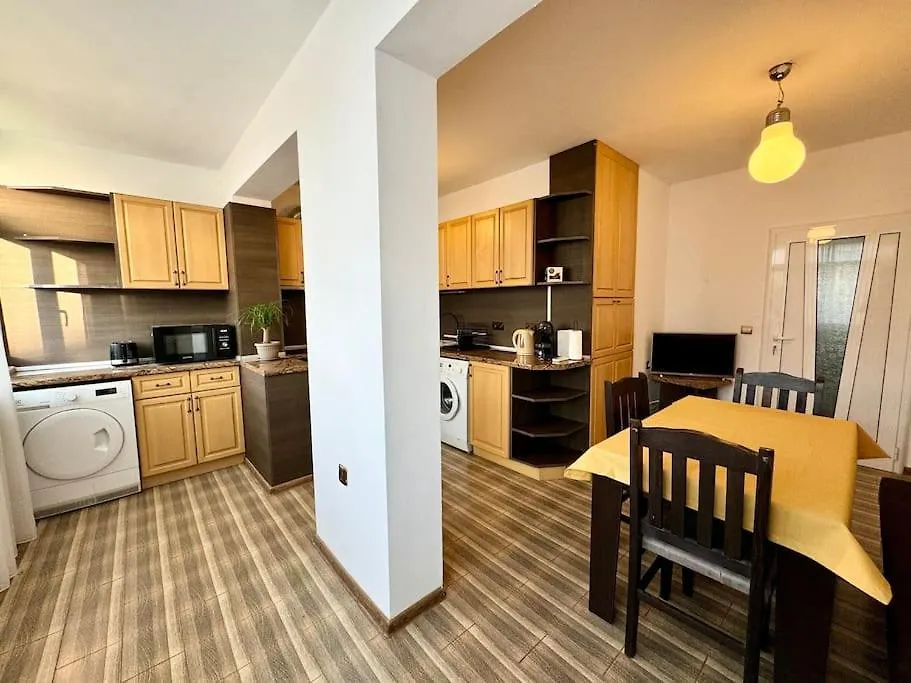 Top Central Apartment Varna